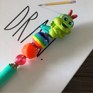 Disney Doorables: A Bug's Life: Heimlich handmade beaded pen